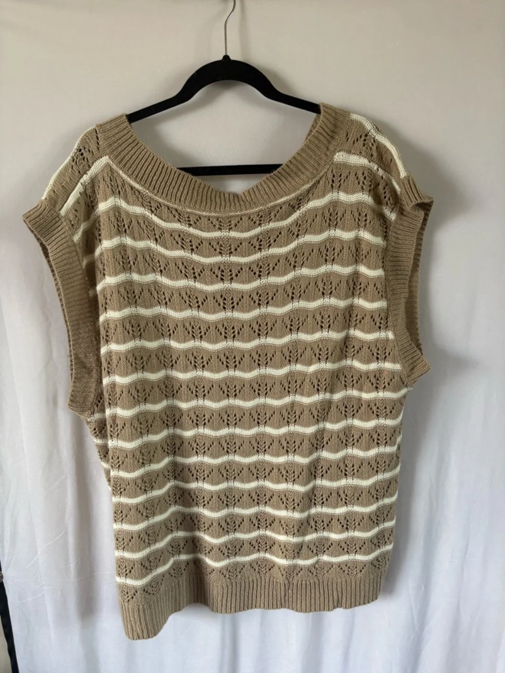 Sleeveless V-Neck Knit Vest in Beige with Cream Stripes